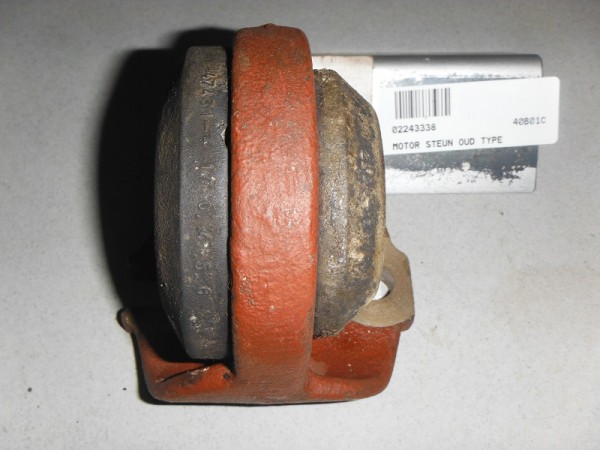 MOTORSTEUN OUD TYPE GEBRUIKT